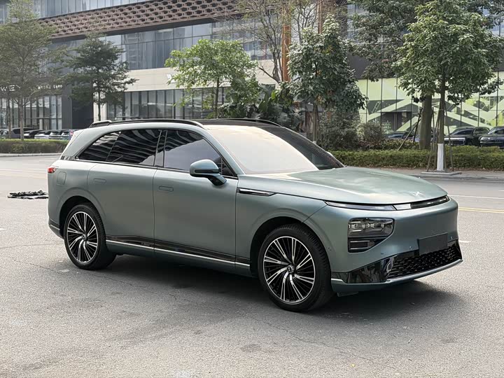 Фото 2 - XPeng G9