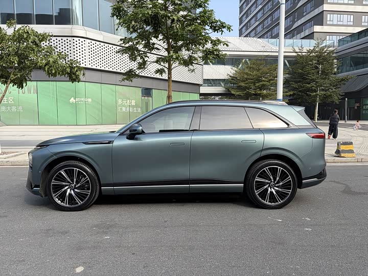 Фото 4 - XPeng G9