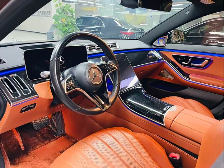 Фото 8 - Mercedes-Benz S-Class