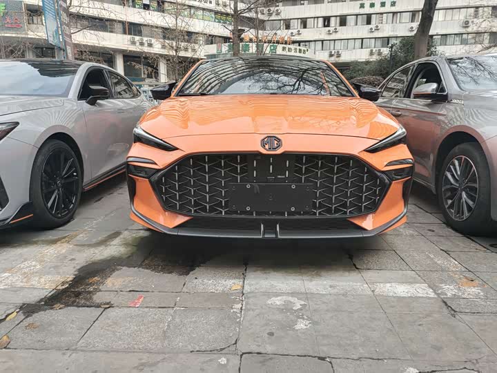 Фото 2 - MG Motor 6