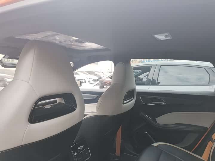 Фото 8 - MG Motor 6