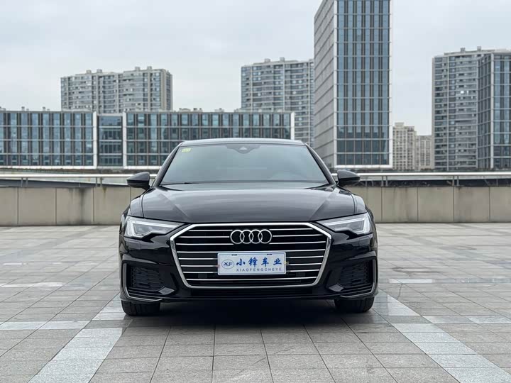 Фото 2 - Audi A6L