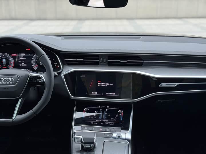 Фото 7 - Audi A6L