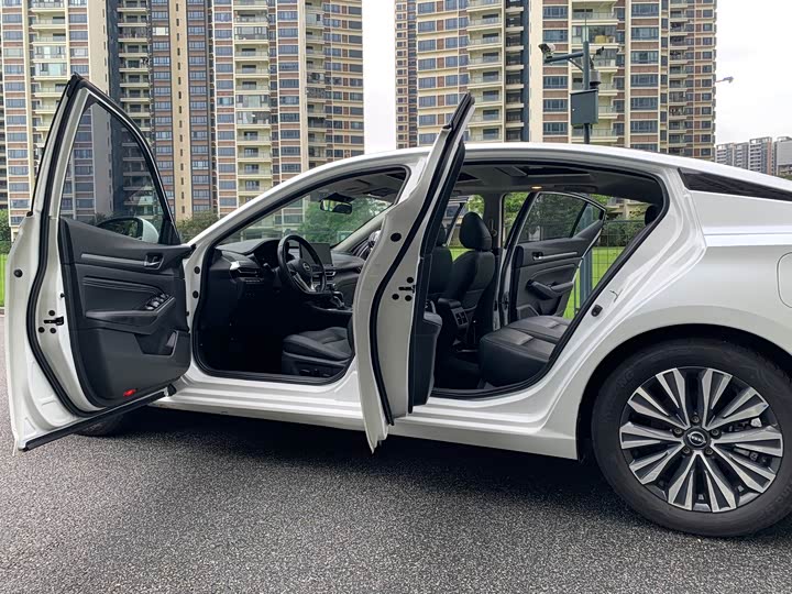 Фото 9 - Nissan Teana