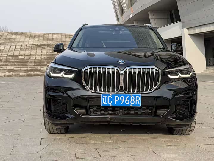 Фото 2 - BMW X5