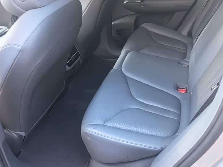 Фото 6 - XPeng G7