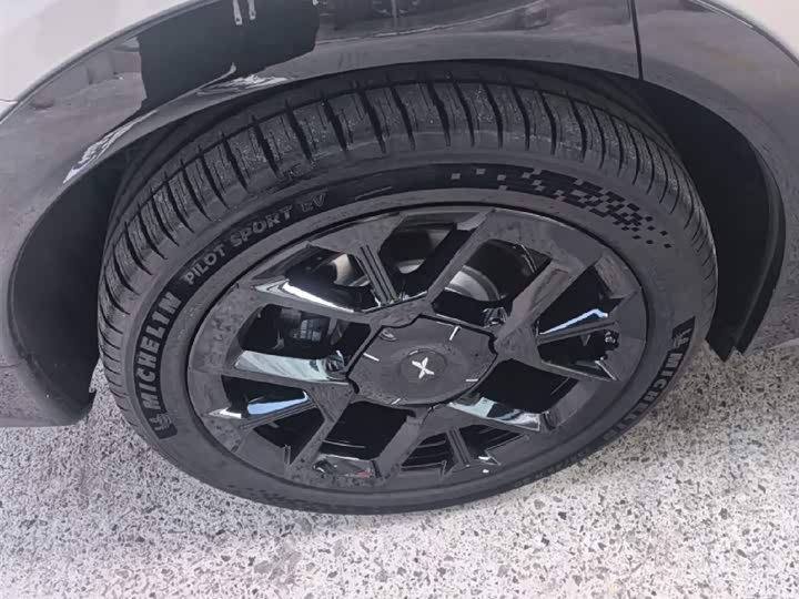 Фото 9 - XPeng G7