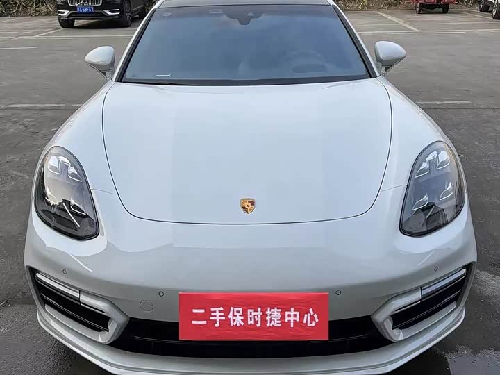 Фото 2 - Porsche Panamera