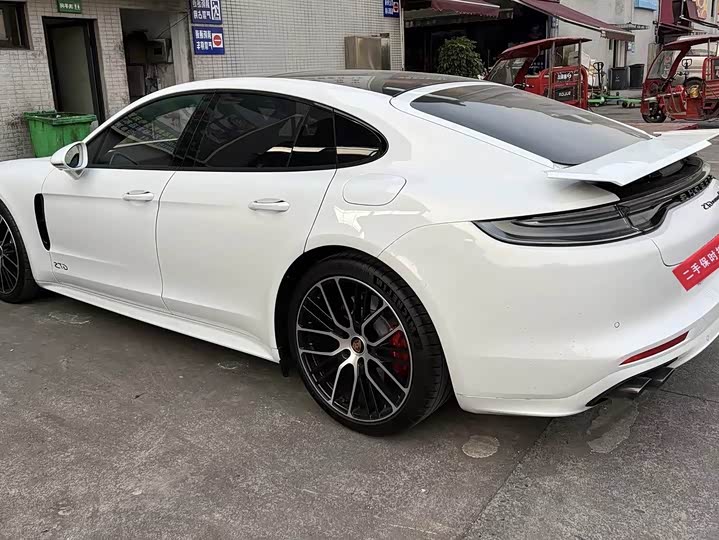 Фото 4 - Porsche Panamera