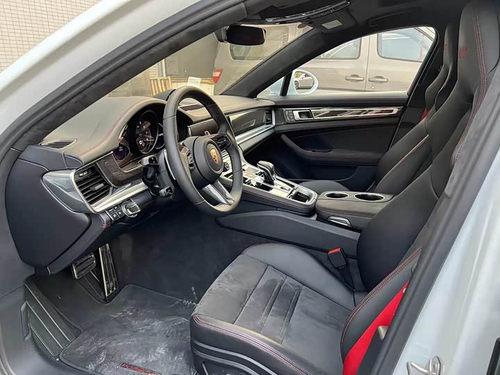 Фото 6 - Porsche Panamera