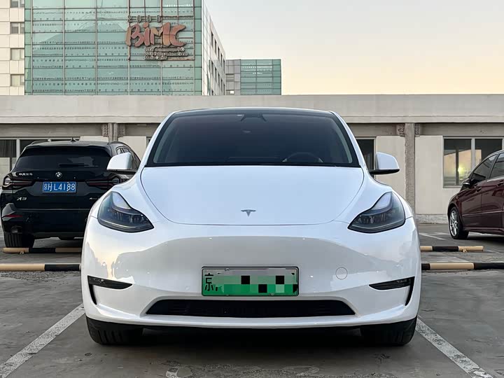 Фото 2 - Tesla Model Y