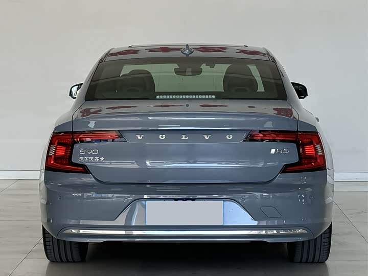 Фото 5 - Volvo S90
