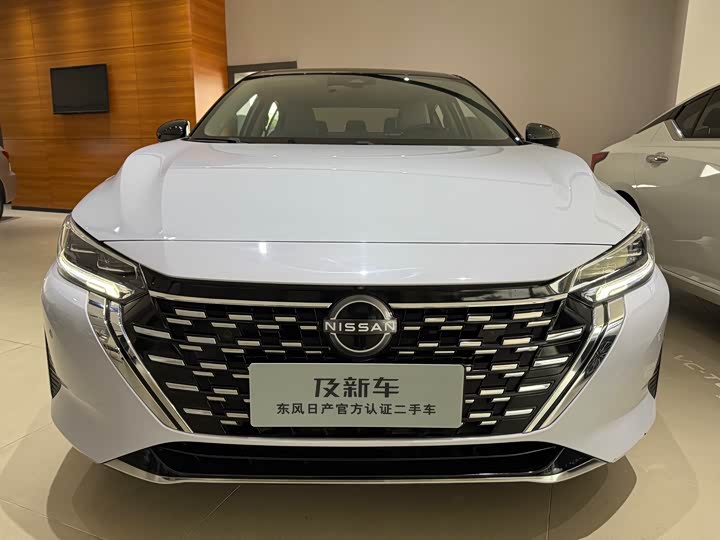 Фото 2 - Nissan Sylphy