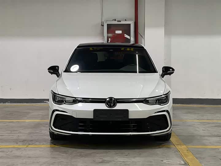 Фото 2 - Volkswagen Golf