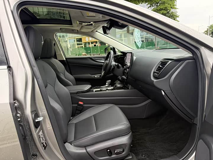 Фото 6 - Lexus NX