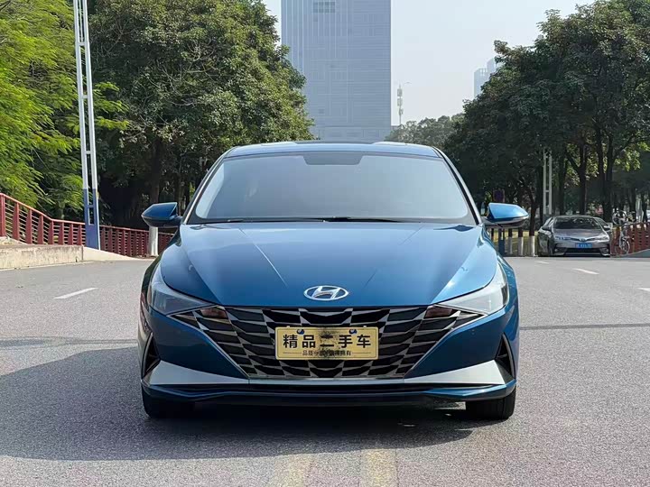 Фото 2 - Hyundai Elantra N line
