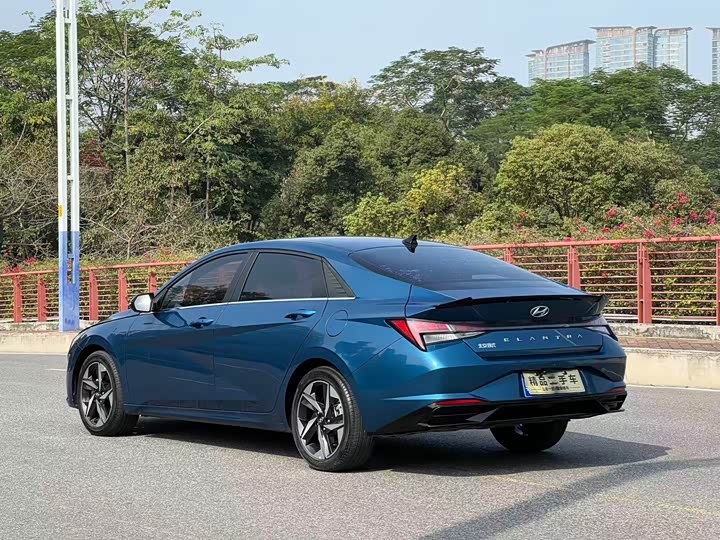 Фото 4 - Hyundai Elantra N line