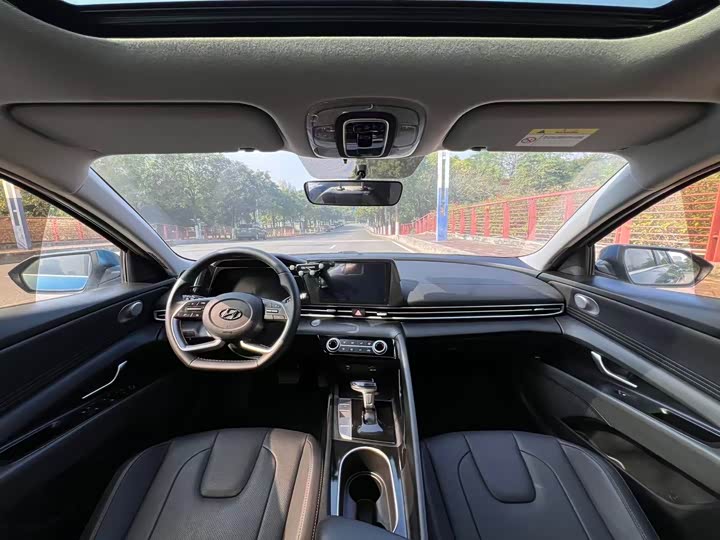 Фото 8 - Hyundai Elantra N line