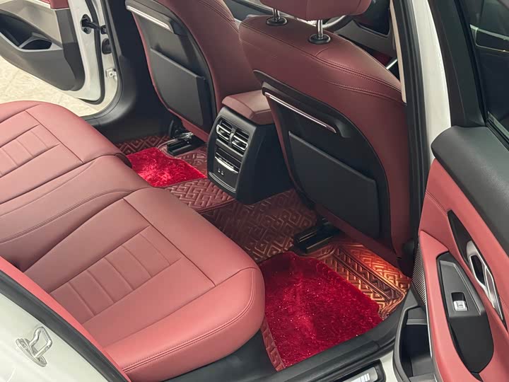 Фото 9 - BMW 3 Series