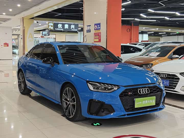 Фото 3 - Audi S4