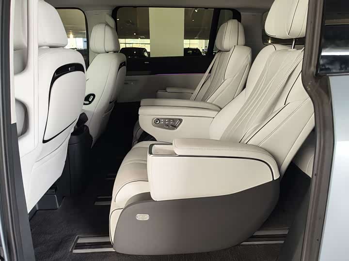 Фото 5 - XPeng X9