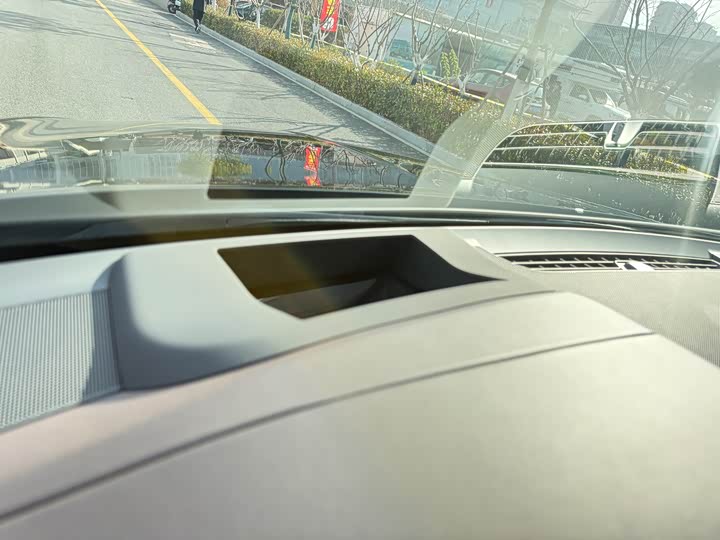 Фото 8 - Bentley Bentayga