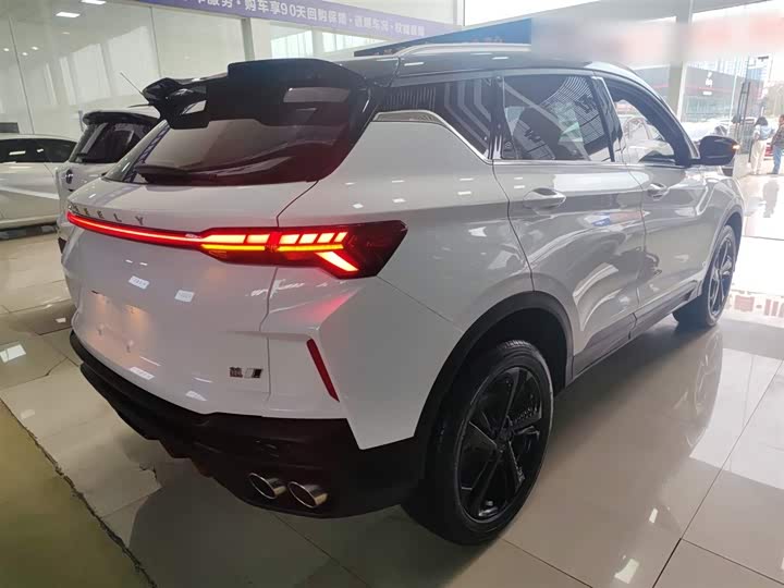 Фото 7 - Geely Coolray