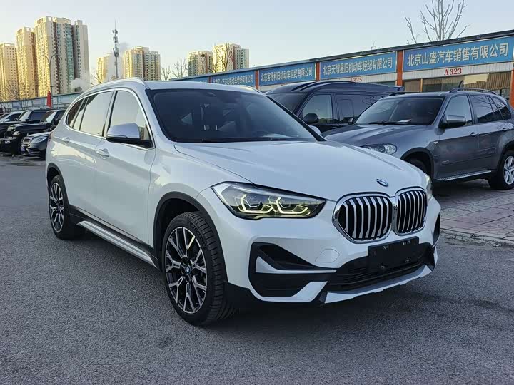 Фото 3 - BMW X1