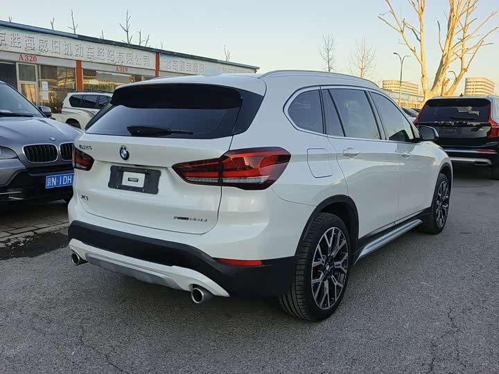 Фото 4 - BMW X1