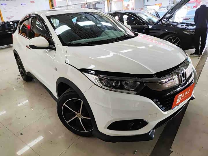 Фото 2 - Honda Vezel