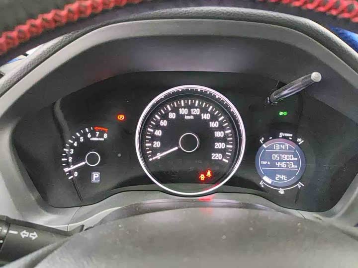 Фото 8 - Honda Vezel