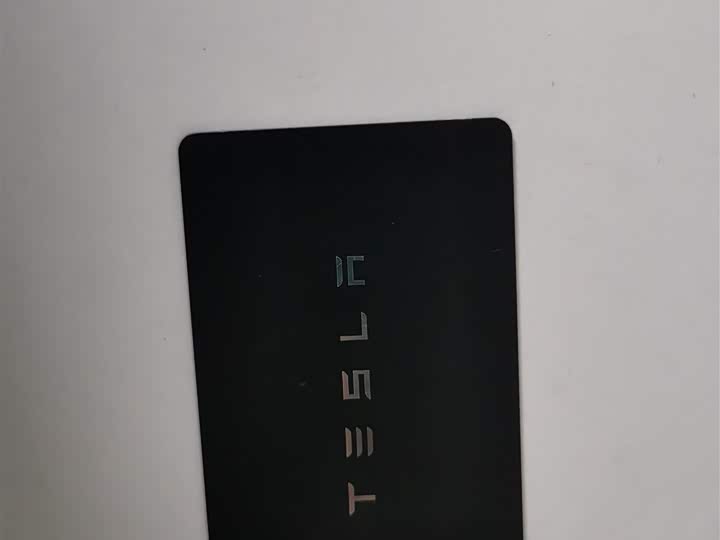 Фото 9 - Tesla Model 3