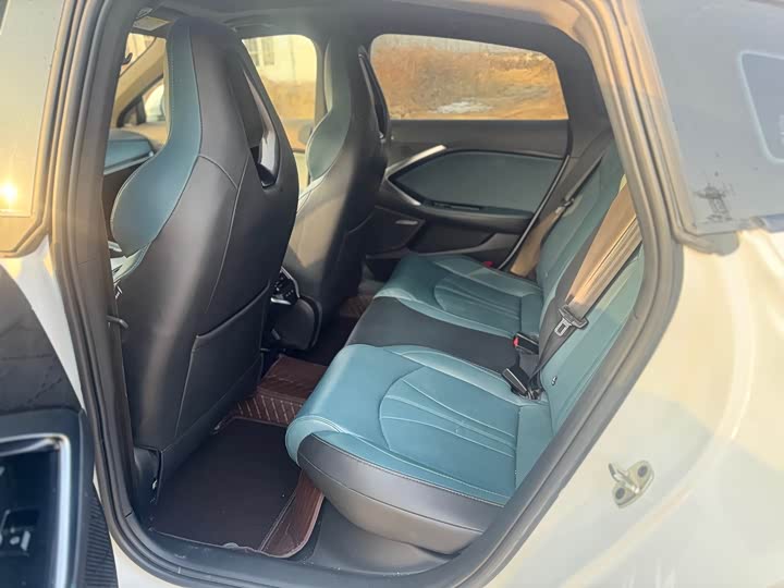 Фото 9 - MG Motor 7