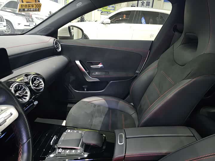 Фото 6 - Mercedes-Benz CLA-Class