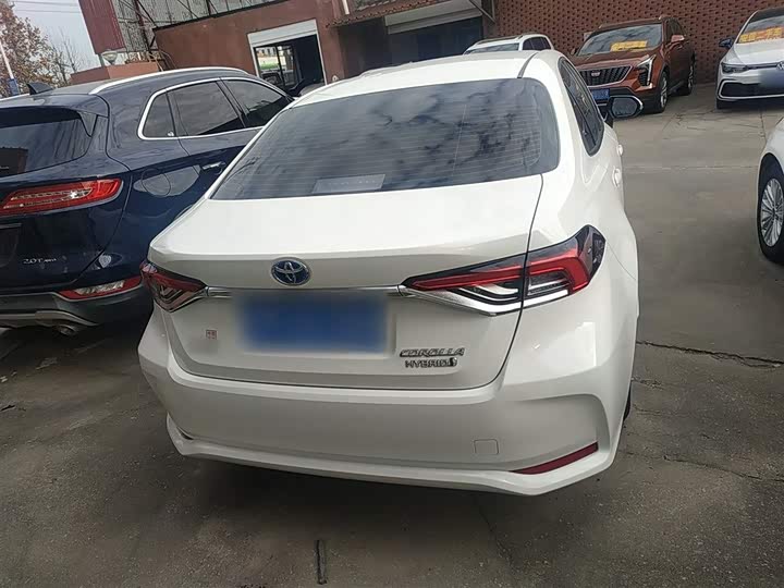 Фото 6 - Toyota Corolla