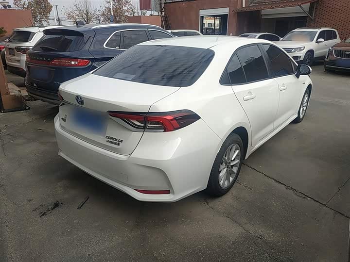 Фото 7 - Toyota Corolla