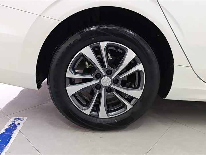 Фото 6 - Changan Eado Plus