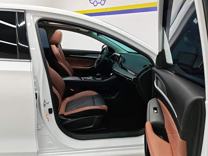 Фото 8 - Changan Eado Plus