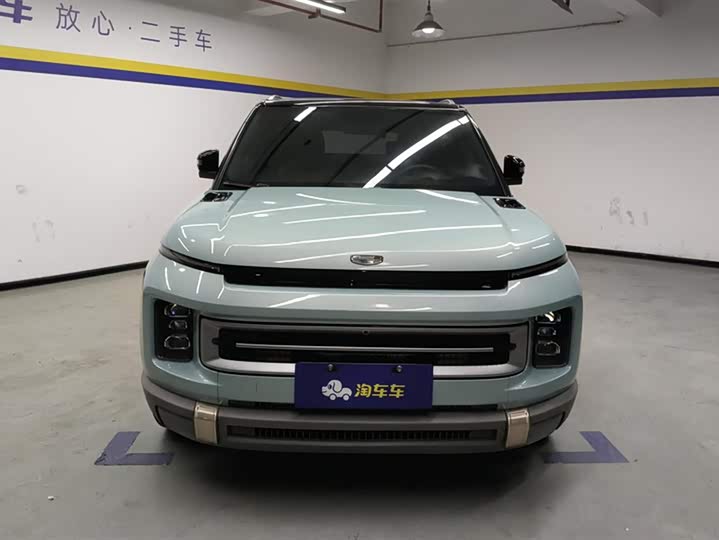 Фото 2 - Geely Icon