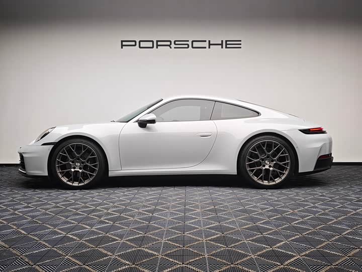 Фото 4 - Porsche 911