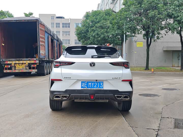 Фото 4 - Changan UNI-T