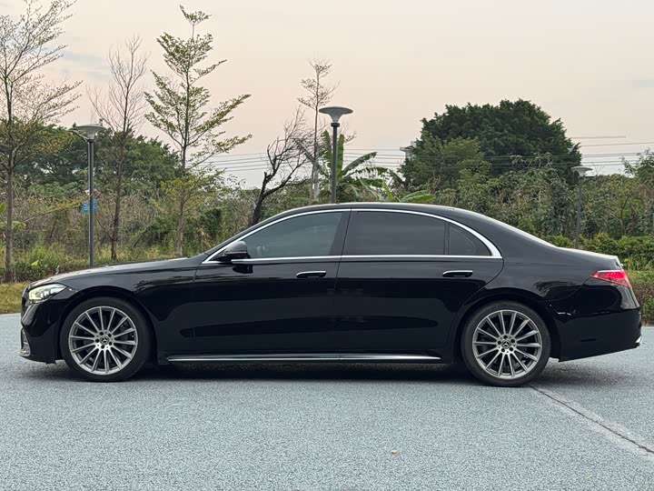 Фото 7 - Mercedes-Benz S-Class