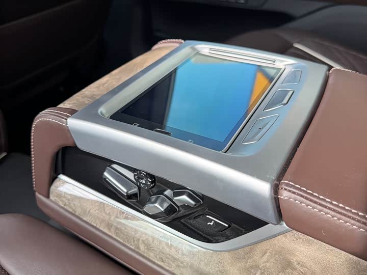 Фото 7 - BMW 7 Series