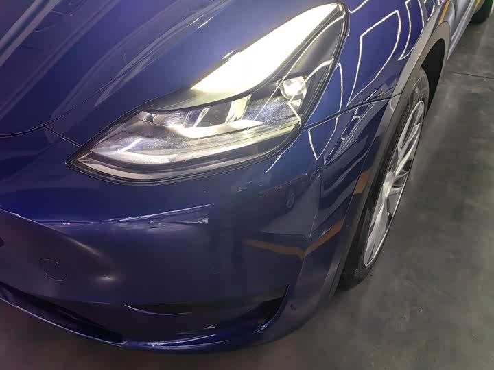 Фото 3 - Tesla Model Y