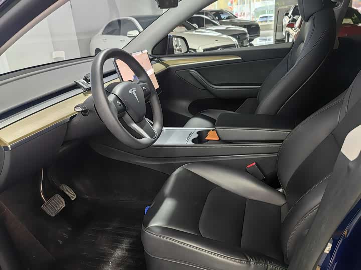 Фото 9 - Tesla Model Y