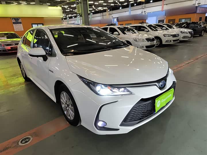 Фото 4 - Toyota Corolla