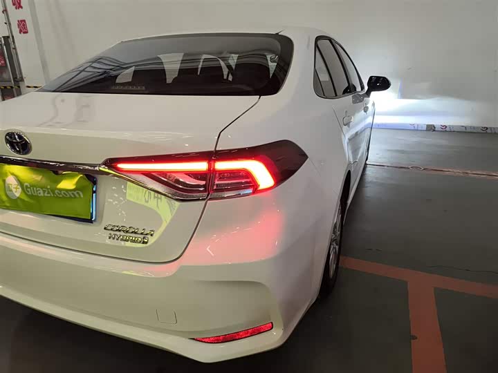 Фото 8 - Toyota Corolla