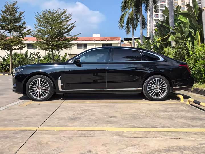 Фото 5 - Hongqi H9