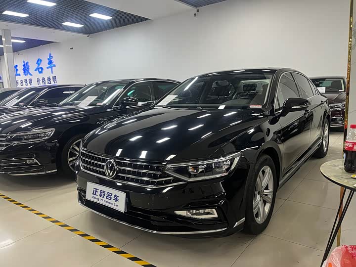 Фото 1 - Volkswagen Magotan