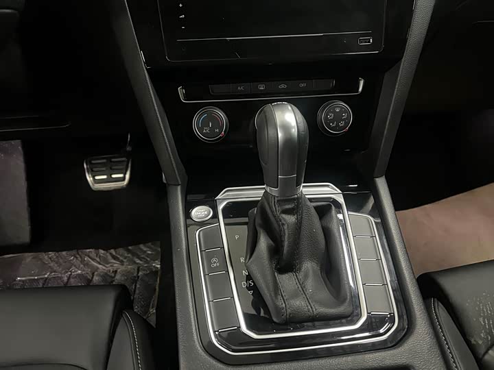 Фото 9 - Volkswagen Magotan